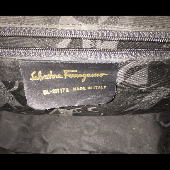 Salvatore Ferragamo Shoulder Patent Leather - Picture 4 of 7